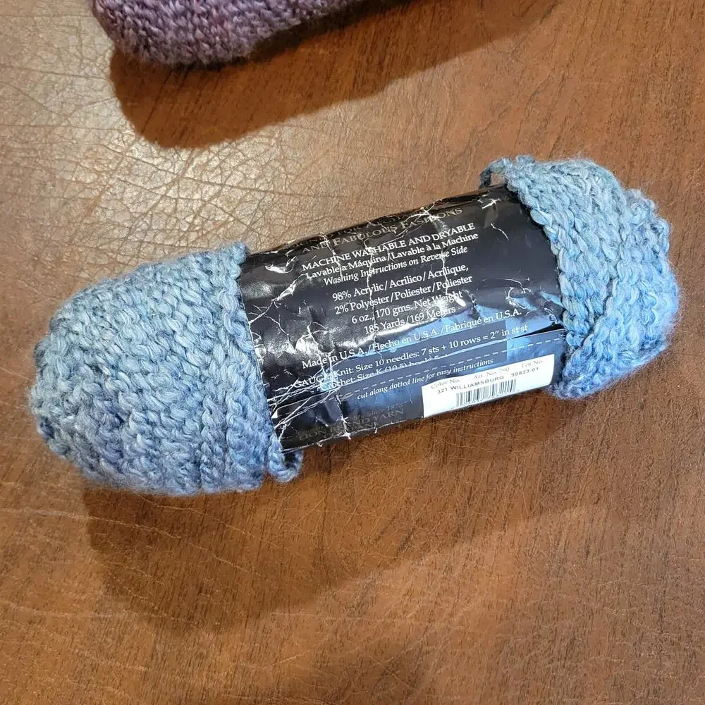 Set of 2 skeins Lion Brand Homespun Yarn  Blue and Lavender Bulky Acrylic New